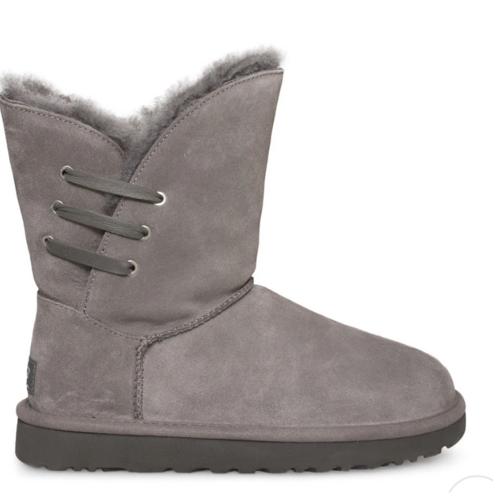 LIKE NEW UGG CONSTANTINE GRAY MID BOOTS